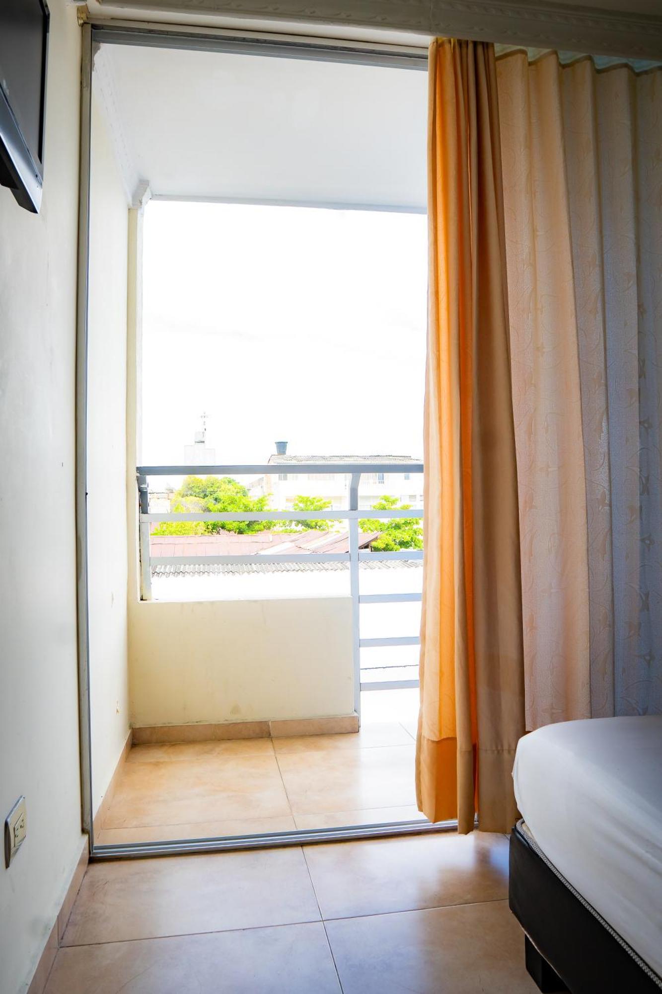 Kalina Hotel Girardot Zewnętrze zdjęcie